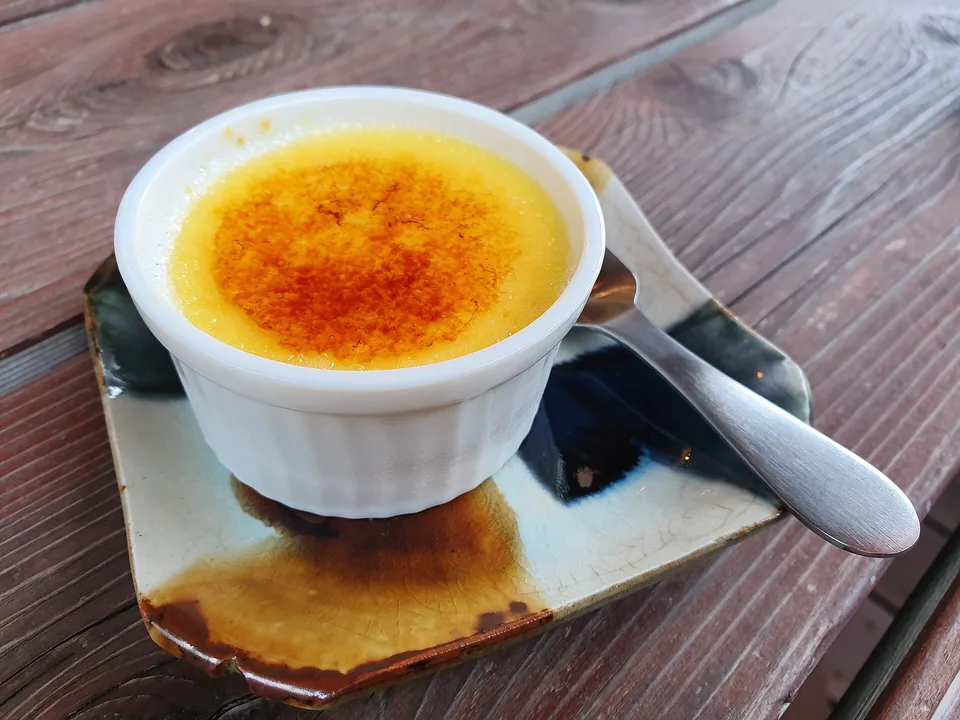 Crème brûlée with a thin amber caramel crust