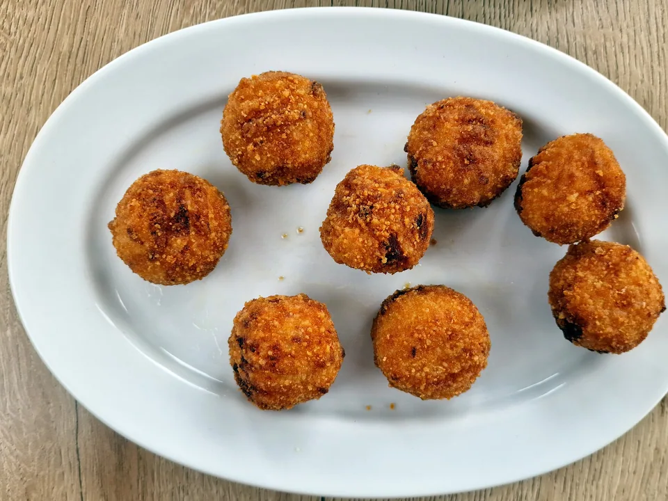 Golden Spanish ham croquettes with a creamy Serrano ham béchamel centre