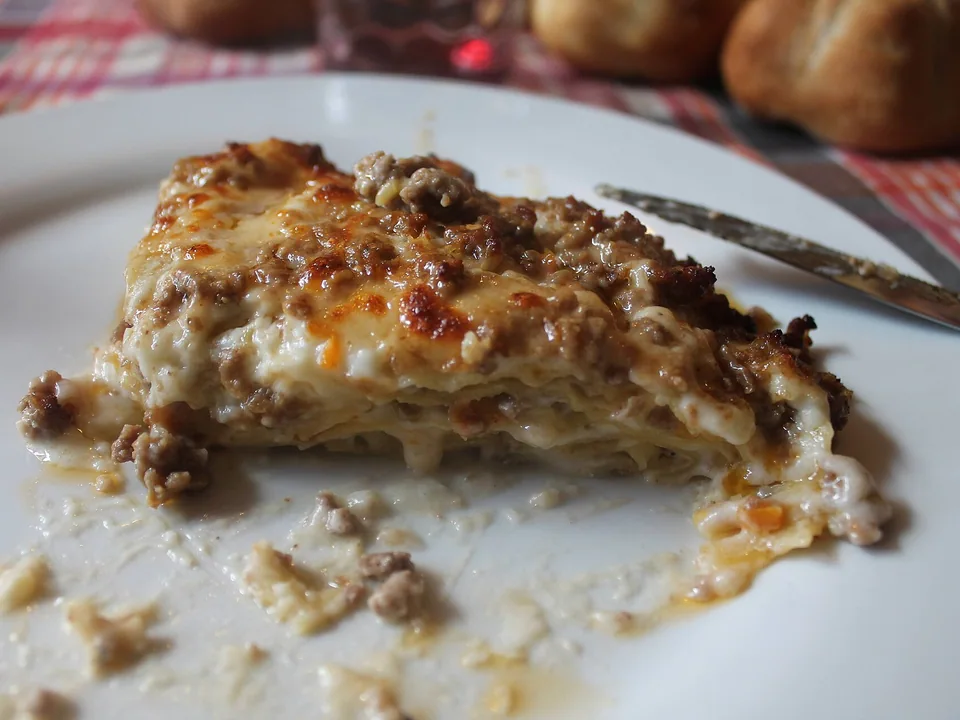 Baked lasagne with distinct ragù, béchamel and pasta layers