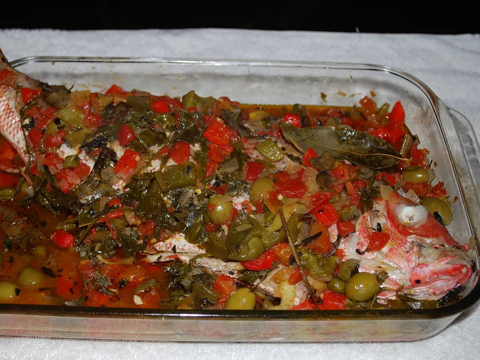 White fish in Veracruz tomato sauce with olives and capers
